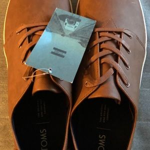 Tom’s Payton Low Top Sneakers